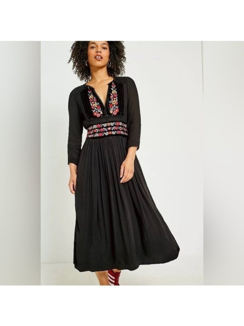 Free People Midi flora Dress XS Black Embroidered Floral Velvet Trim Side Slit